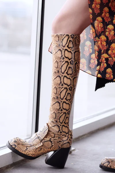 Look 10